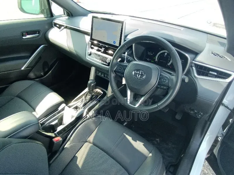 Toyota Corolla Cross 2024 Pearl