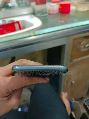 Apple iPhone 11 64 GB Black