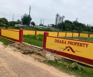 Near 300ft 5 Katha Park East at Sector-13