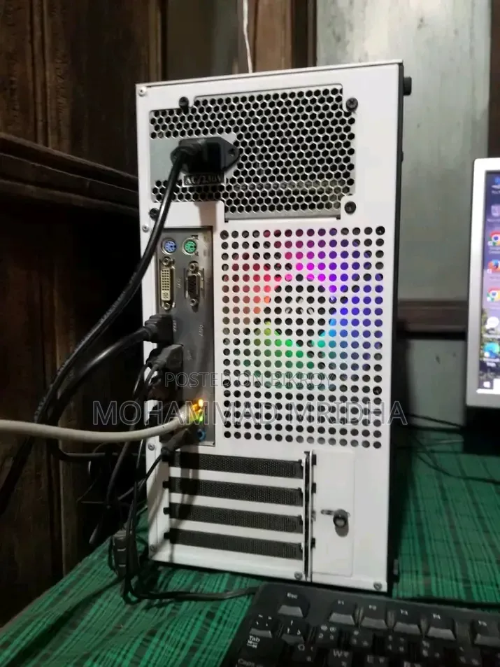 Desktop Computer 8GB Intel Core I5 SSD 256GB