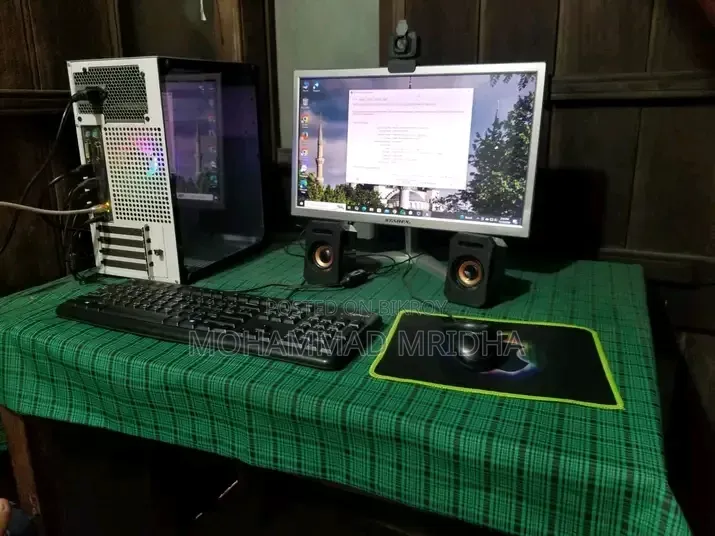 Desktop Computer 8GB Intel Core I5 SSD 256GB