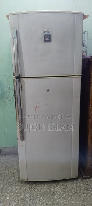 ফ্রিজ বিক্রি হবে খুব ভালো কন্ডিশন