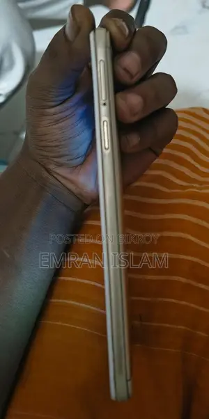 Oppo F1s 32 GB Gold