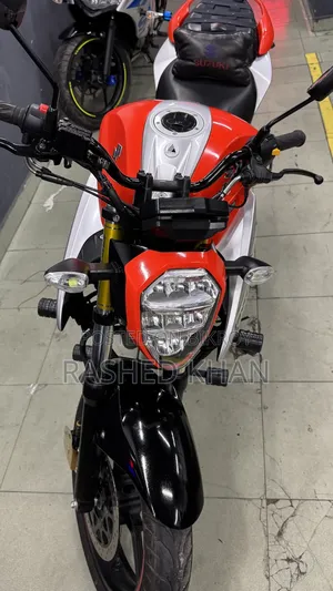 Suzuki Gixxer Fi ABS 2024 Orange
