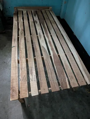 কাঠের চৌকি