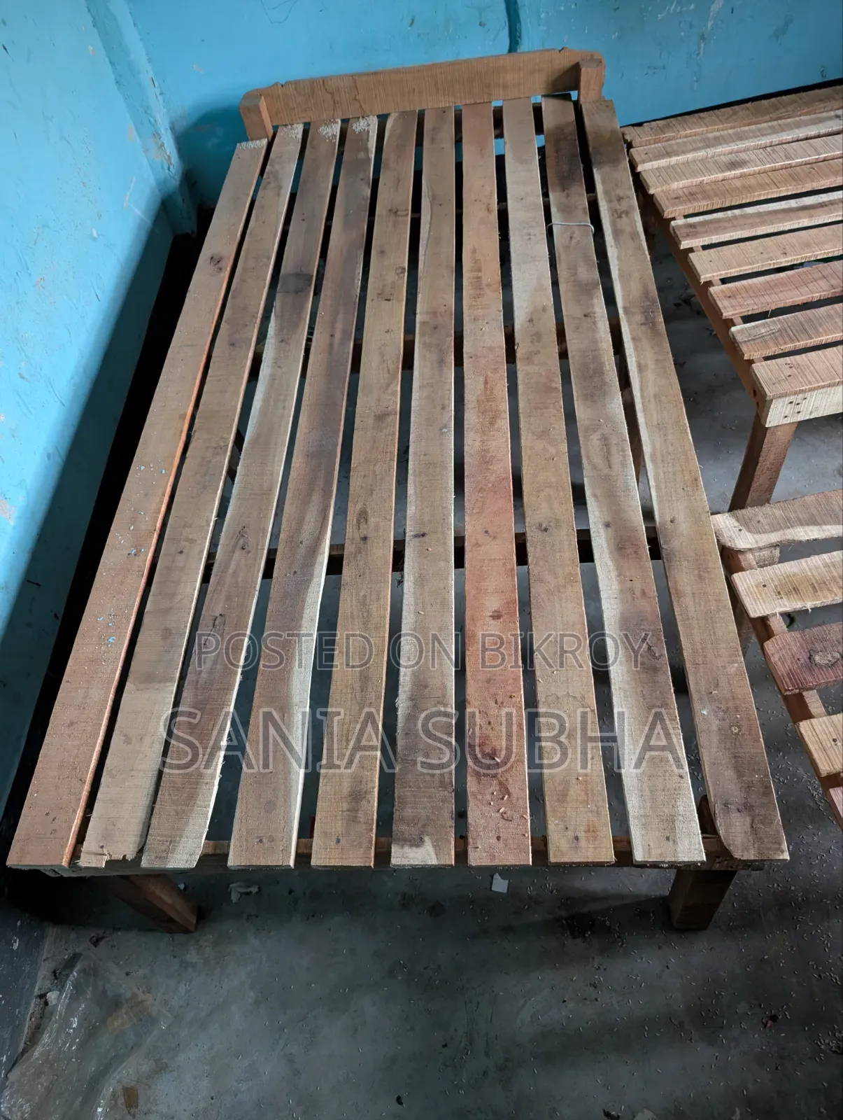 কাঠের চৌকি