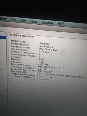 Laptop Apple MacBook 3GB Intel Core I3 HDD+SSD 500GB