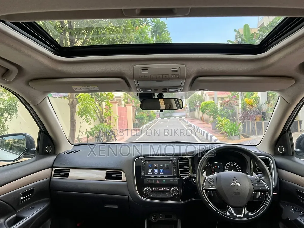 Mitsubishi Outlander 2.0 PHEV AWD 2013 Pearl