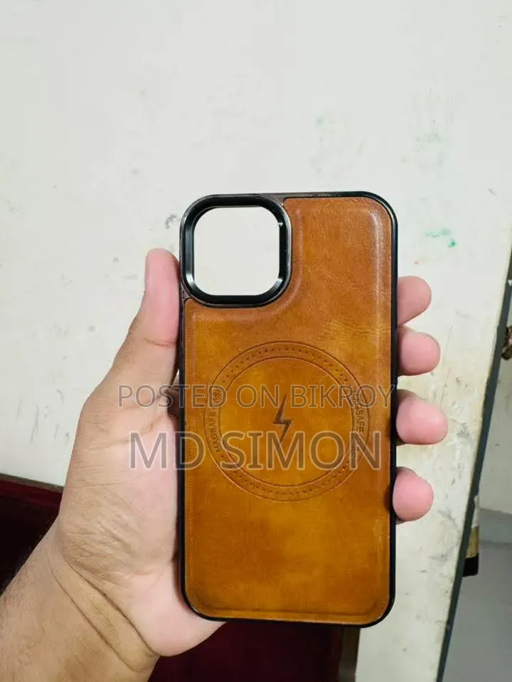 iPhone 13 Cover