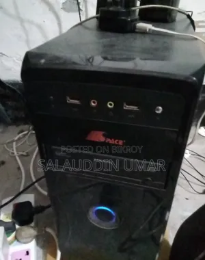 Desktop Computer 8GB Intel Core I7 SSD 128GB