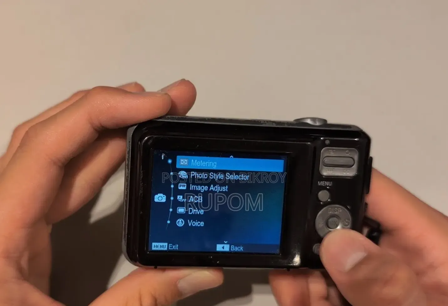 Samsung ES65 Digital Camera