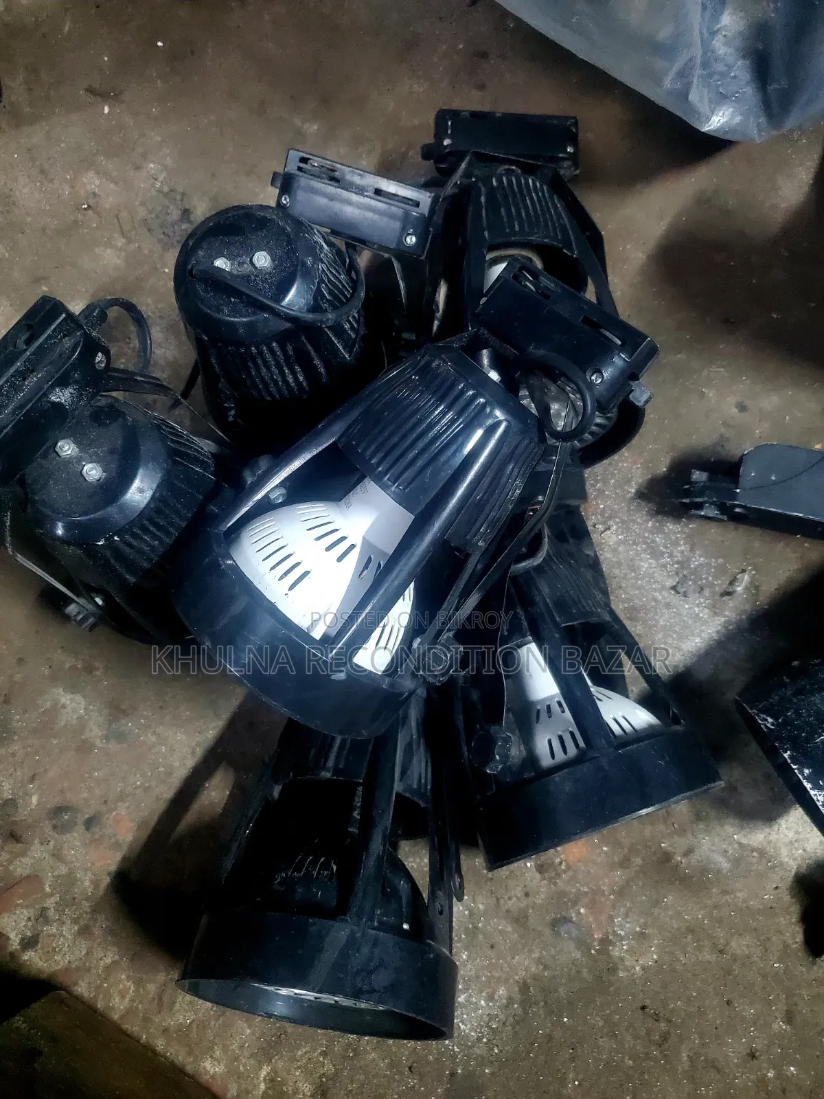 Spot Trac Light Wholesale Sale
