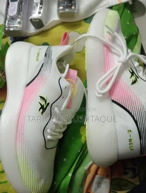 Woman's Rui Shoe