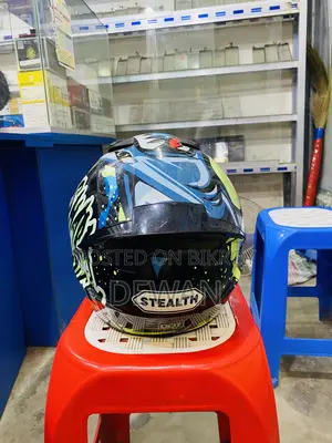 Fresh Helmet 9 Month Used - Contact if you want to buy