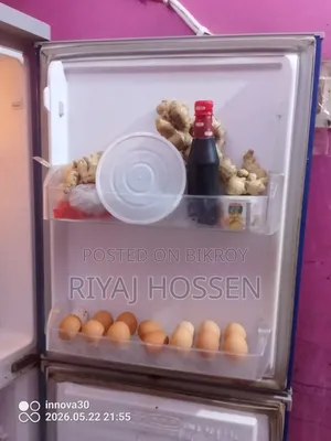 নিজেদের ব্যবহৃত একটি ফ্রিজ বিক্রি করা হবে।
