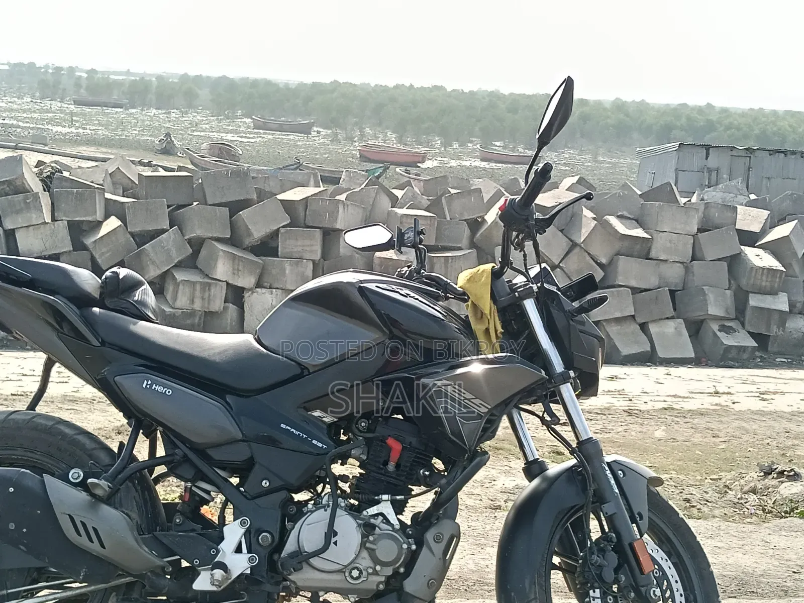 New Hero Xtreme 125R 2025 Black