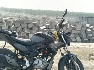 New Hero Xtreme 125R 2025 Black