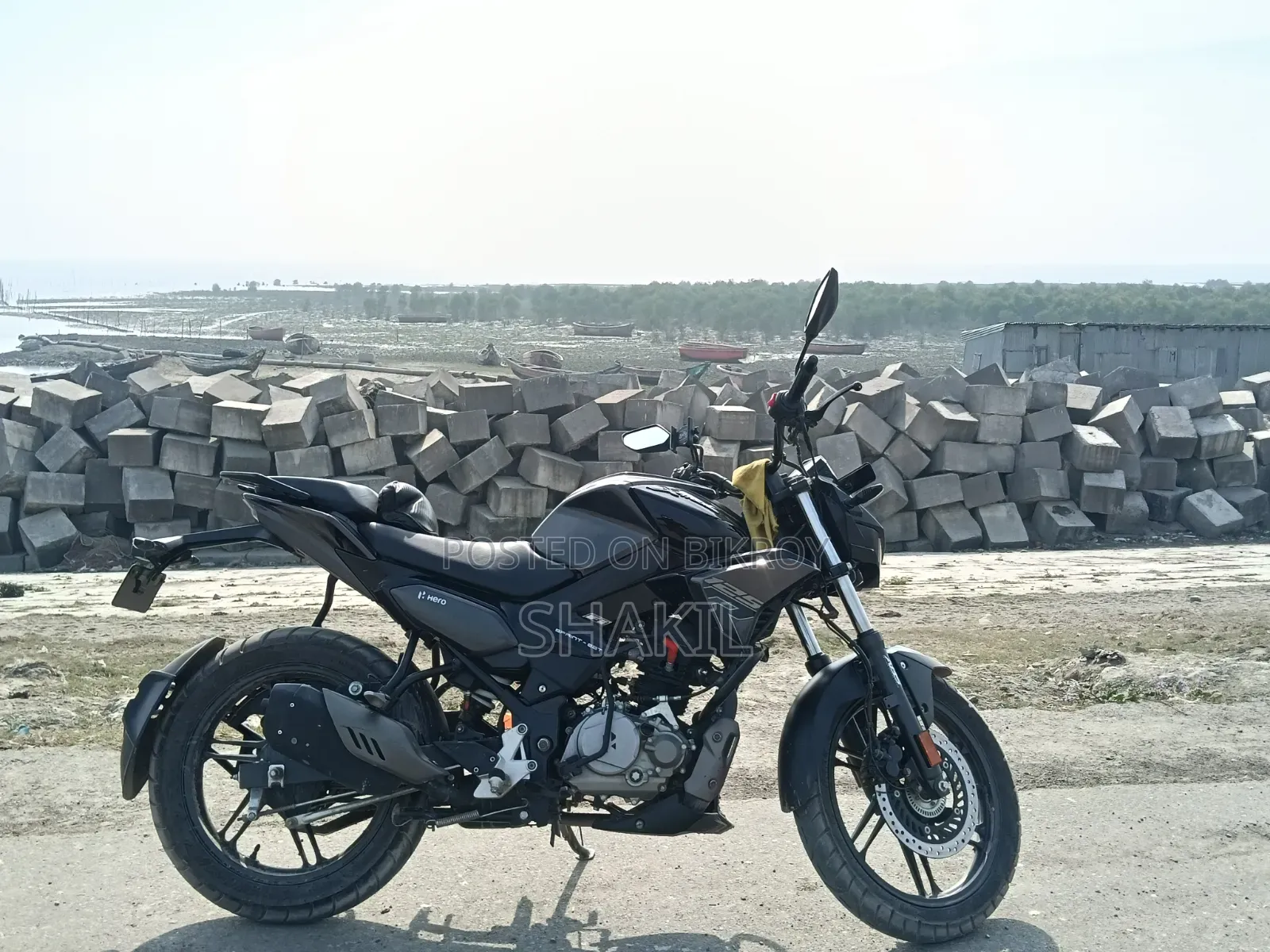 New Hero Xtreme 125R 2025 Black