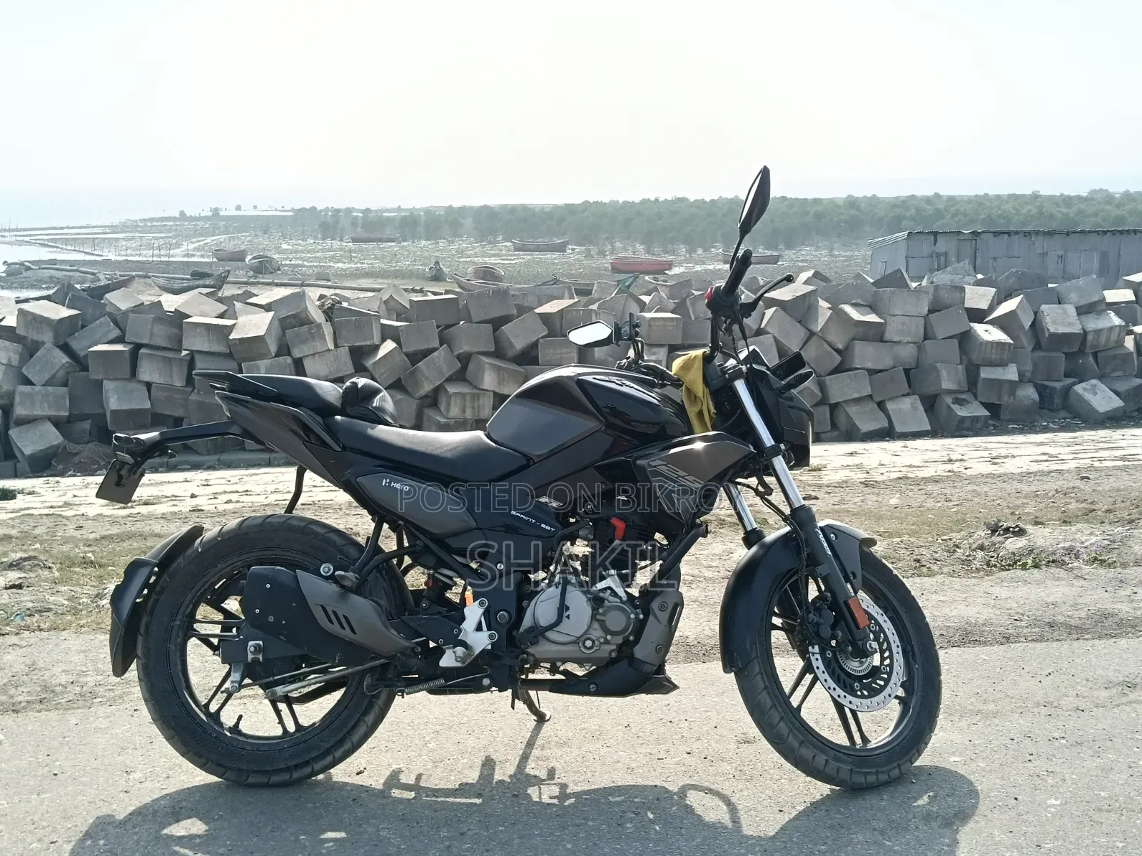 New Hero Xtreme 125R 2025 Black