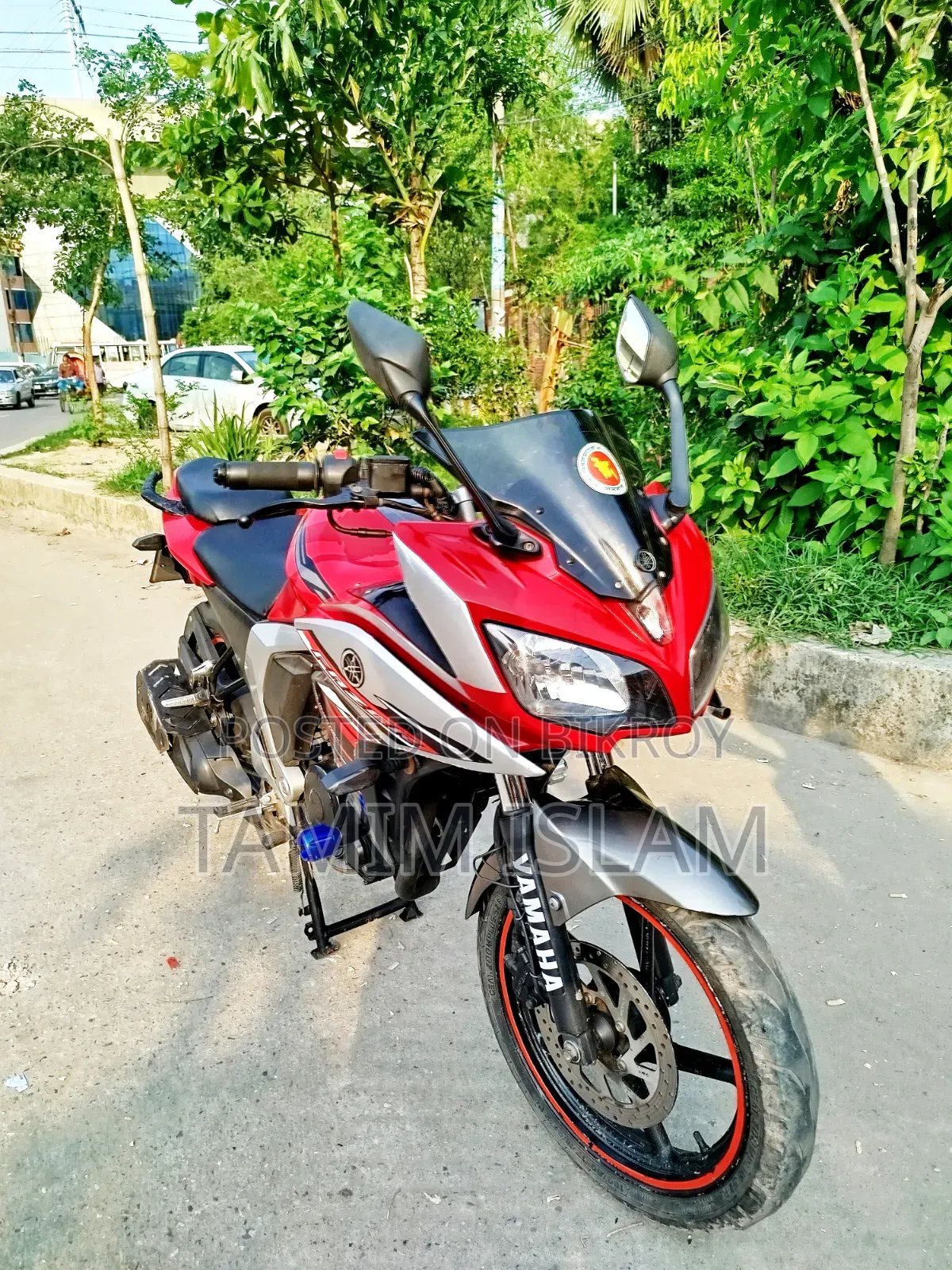 Yamaha 2018 Red