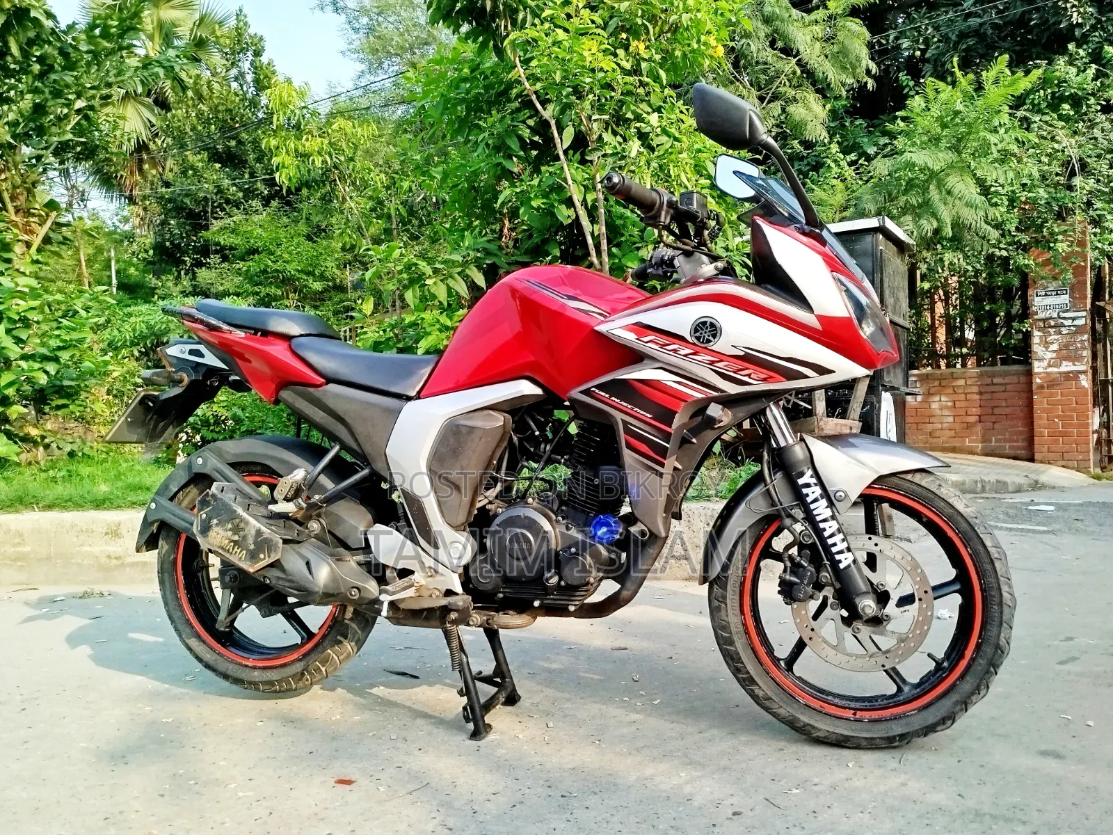 Yamaha 2018 Red