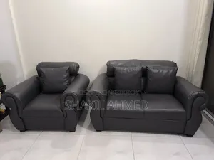 ৫ সিটার সোফা এবং একটি ডিভান