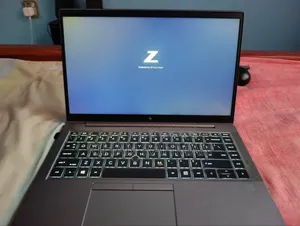 Laptop HP ZBook Firefly 14 G7 16GB Intel Core I5 SSD 128GB