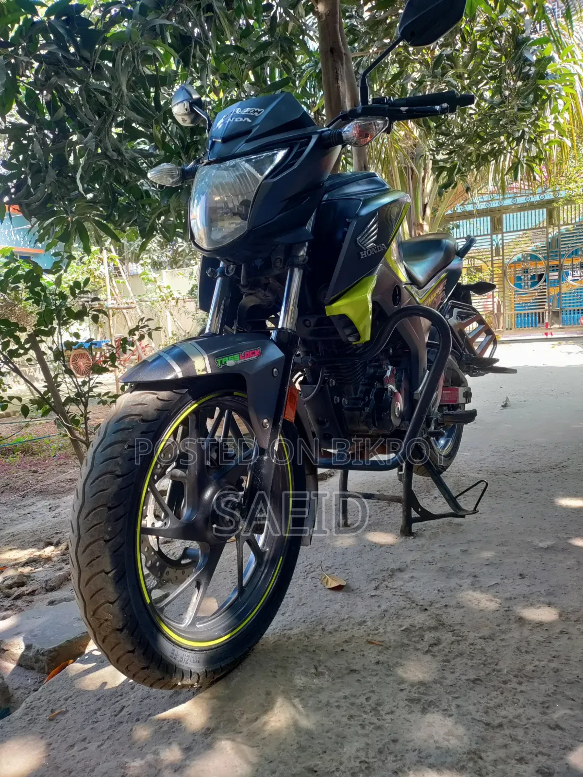 হোন্ডা হর্নেট ২০১৮ গ্রে