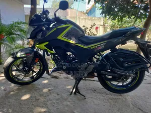 হোন্ডা হর্নেট ২০১৮ গ্রে