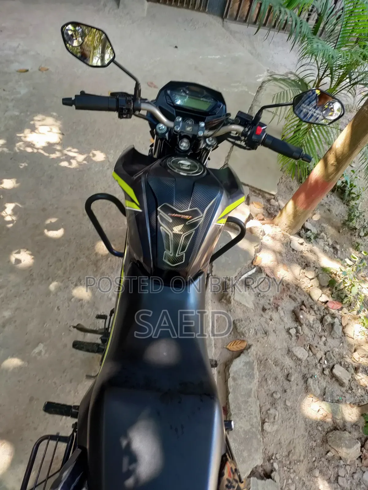 হোন্ডা হর্নেট ২০১৮ গ্রে