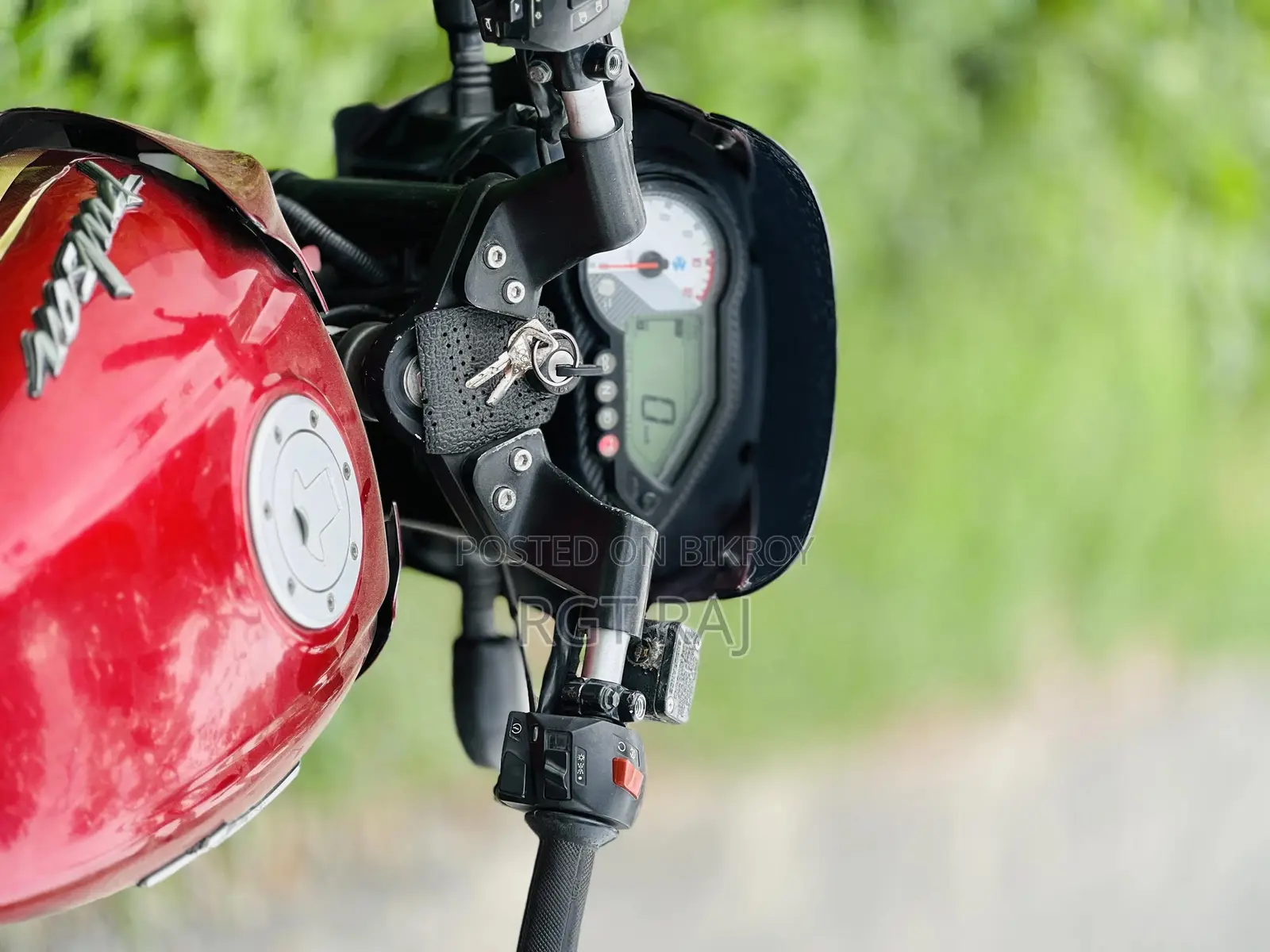 New Bajaj Pulsar 150 2016 Red