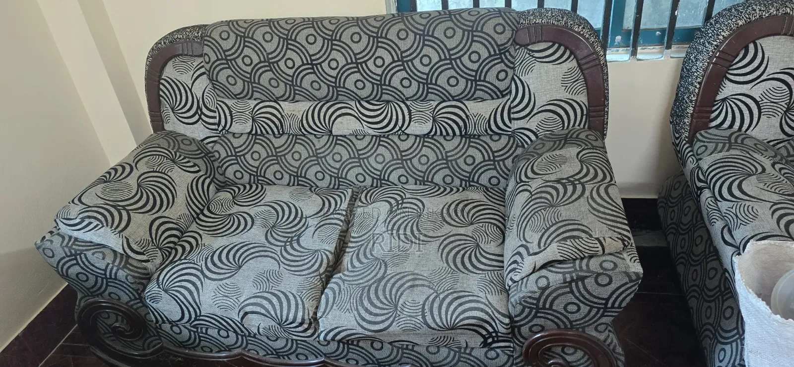 ৫ সিটের সোফা সেট