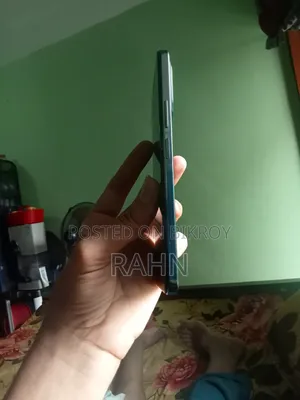 Vivo Y28 8 GB