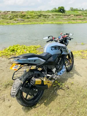 TVS Apache 160 4V 2021 Blue