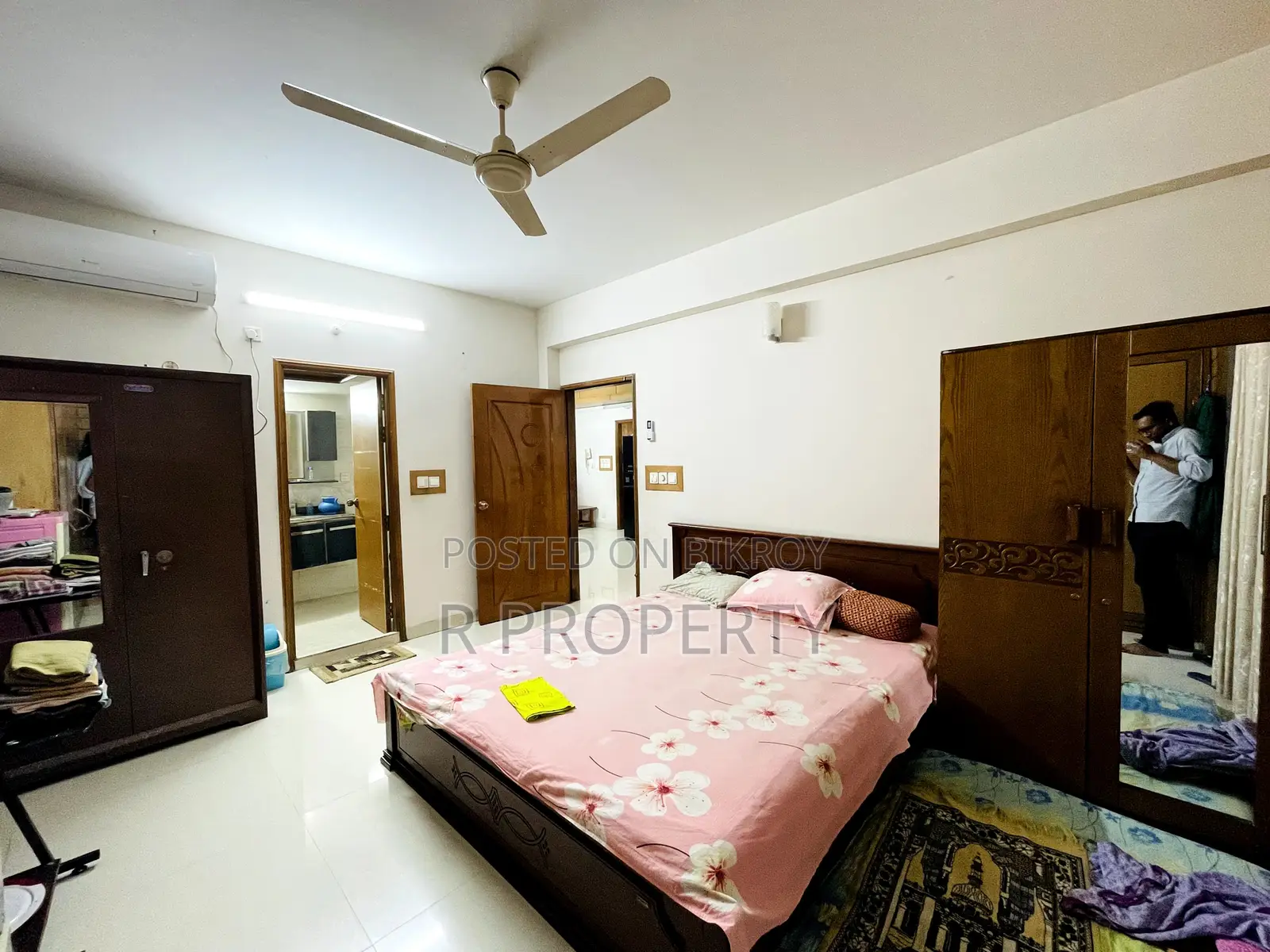 ৪ বেডরুমের অ্যাপার্টমেন্ট বিক্রয়
