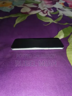 Realme 6i 128 GB হোয়াইট