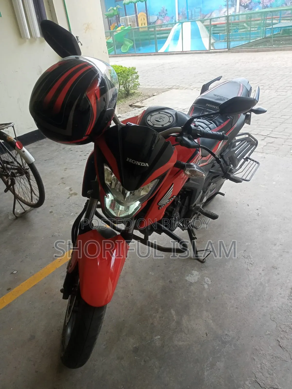 Honda Hornet 2022 Red