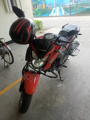 Honda Hornet 2022 Red