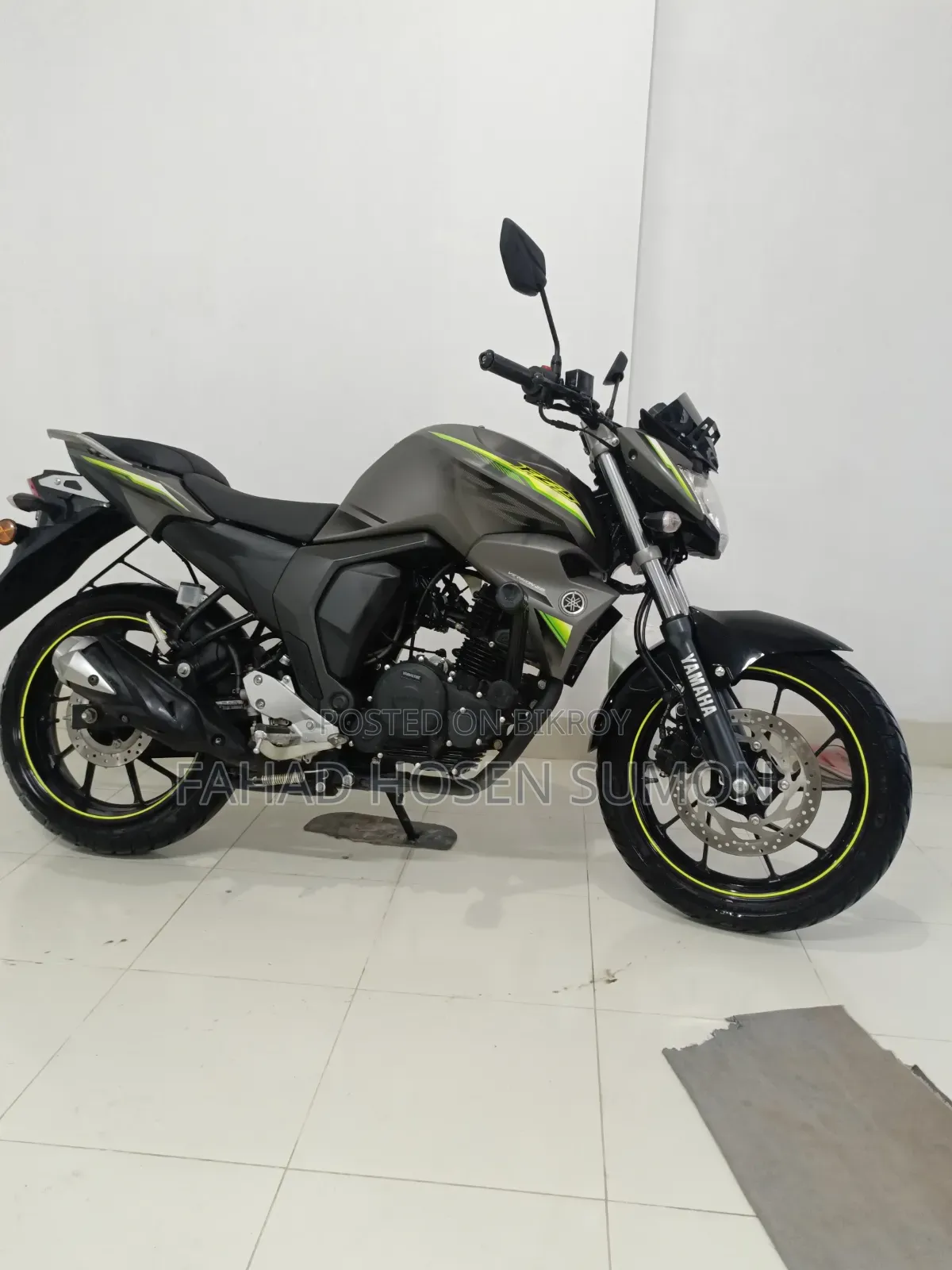 Yamaha FZ 2025