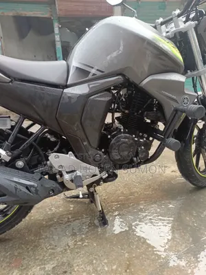 Yamaha FZ 2025