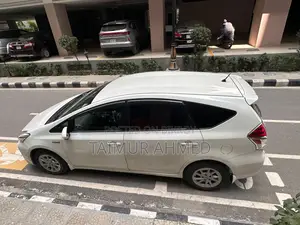Toyota Prius 2016 Pearl