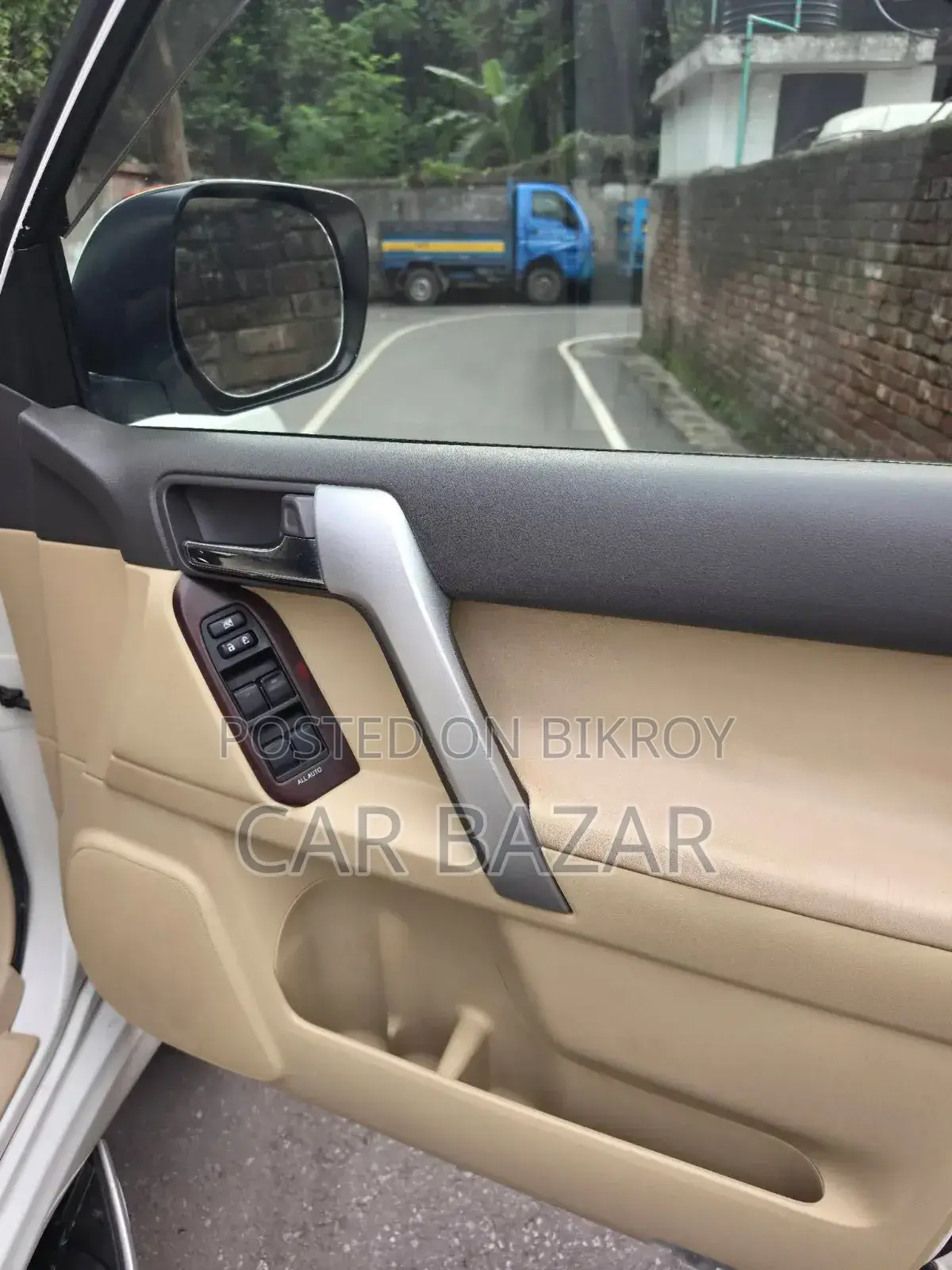 Toyota Land Cruiser Prado 2.7 VVT-i 2015 Off White