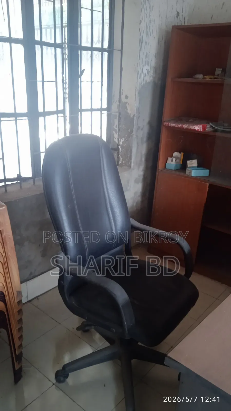পুরাতন অফিস ফার্নিচার