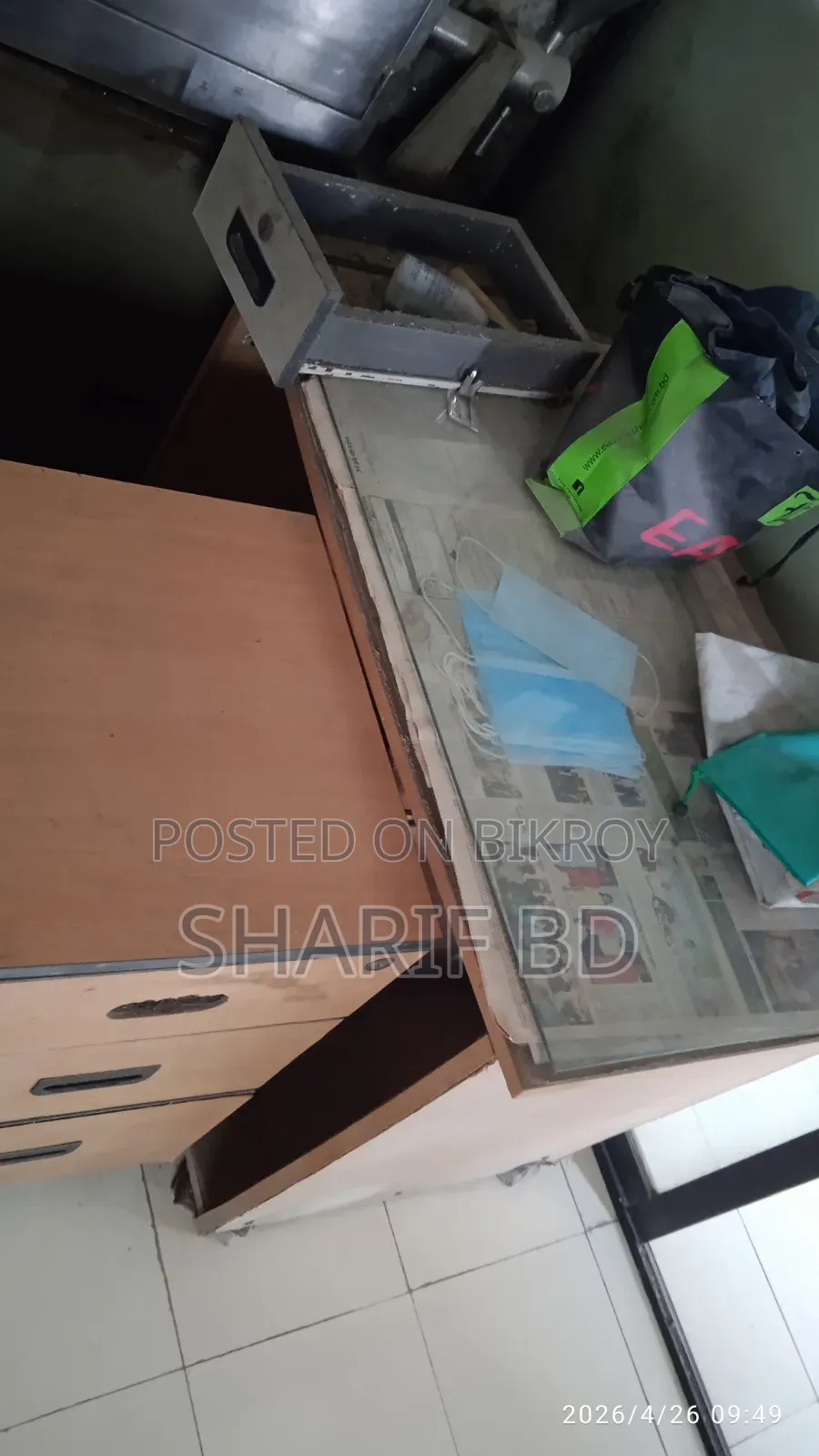 পুরাতন অফিস ফার্নিচার