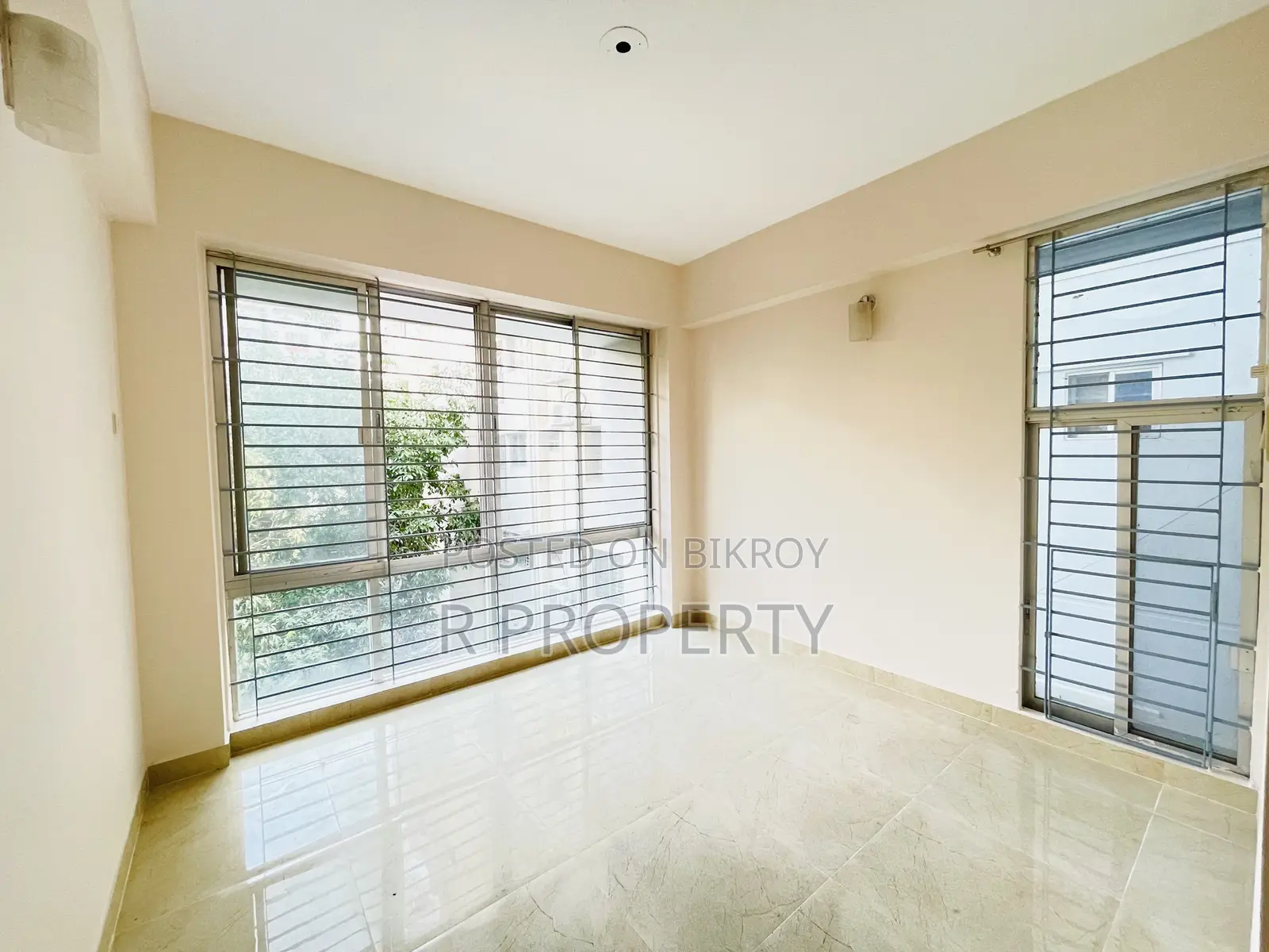 3bdrm Apartment in Uttara for Sale