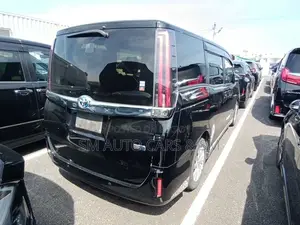 Toyota Noah 1.8 FWD Hybrid (7 Seater) 2021 Black