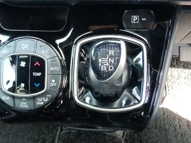 Toyota Noah 1.8 FWD Hybrid (7 Seater) 2021 Black