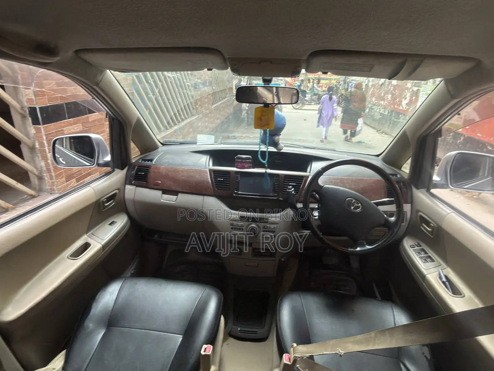 Toyota Noah 2003 Silver
