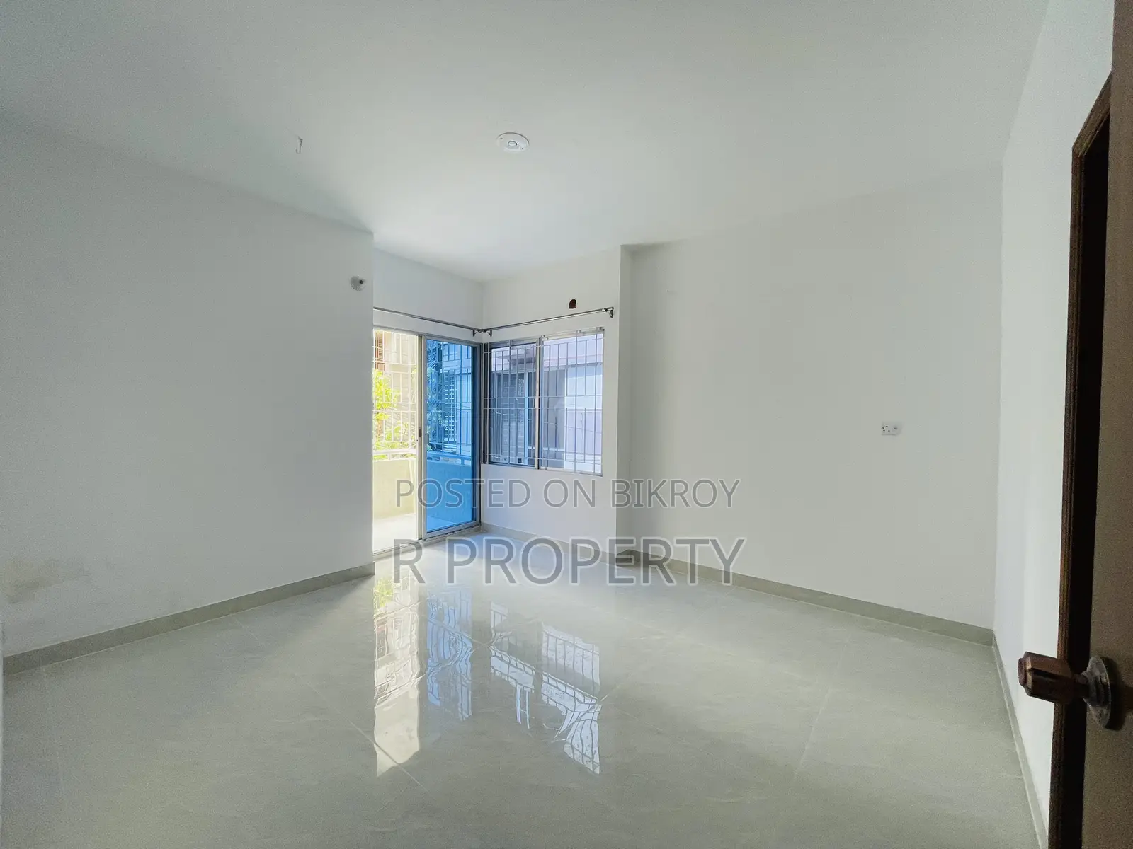 3bdrm Apartment in Uttara for sale