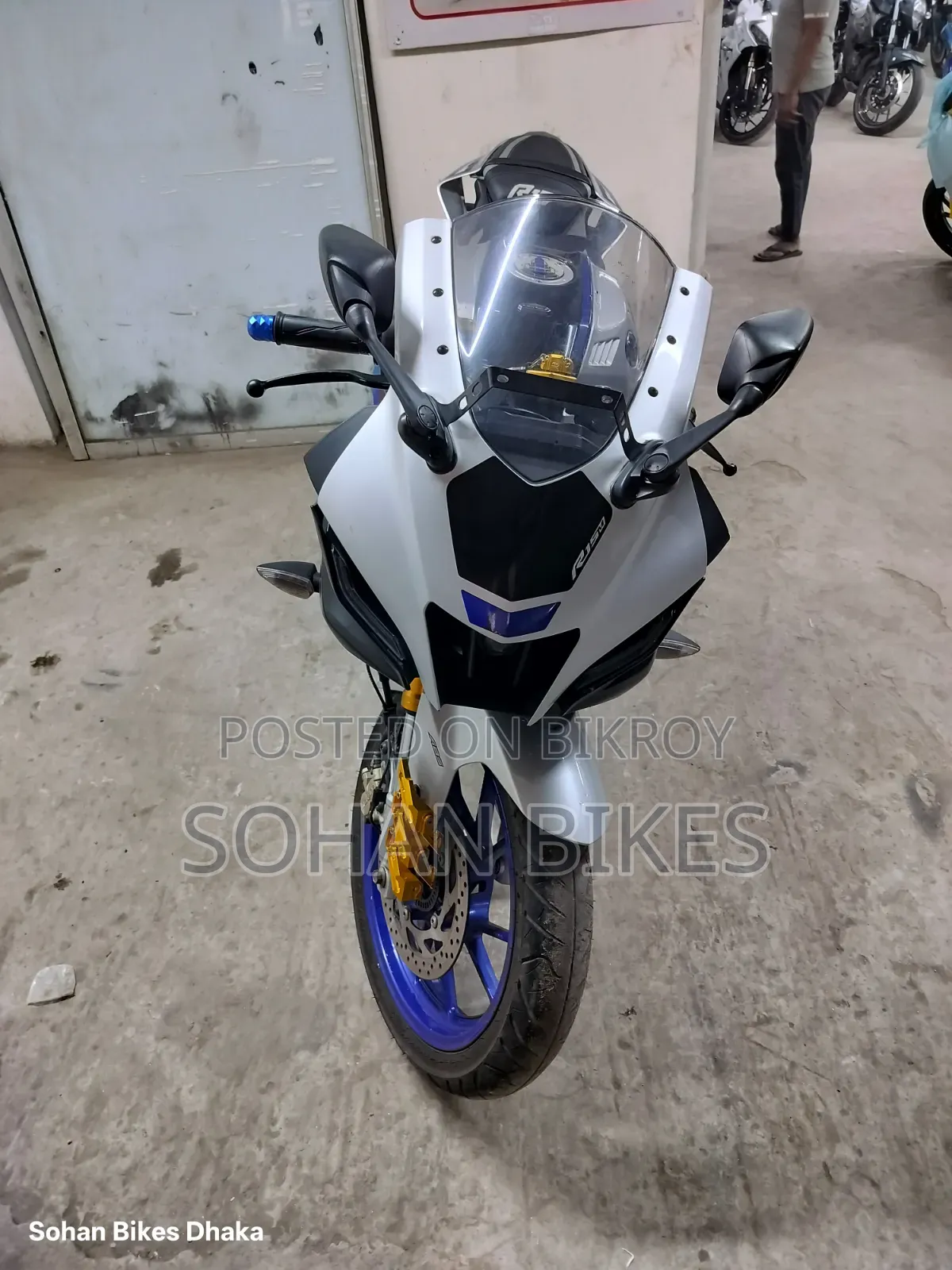 Yamaha R1 2024 Silver